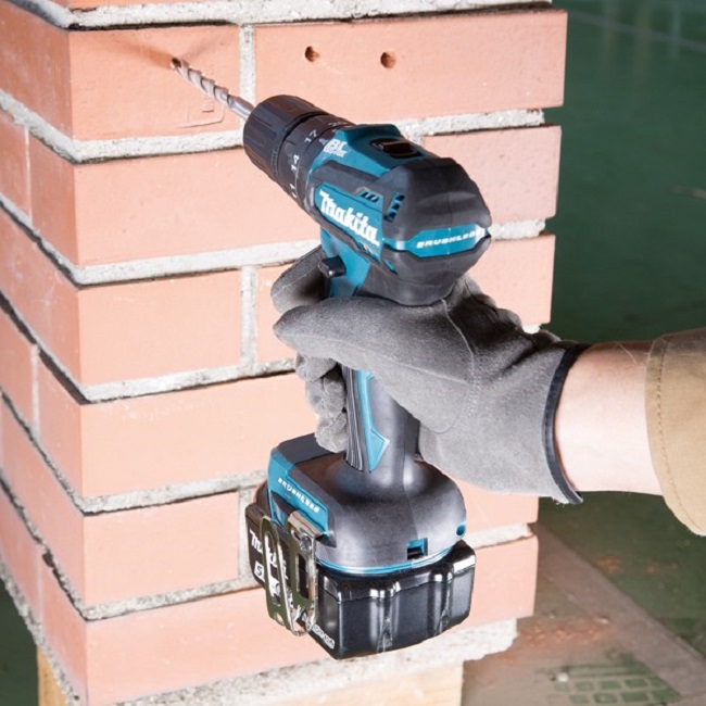 may khoan bua makita DHP483RTE (18V)